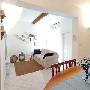 https://a-casa-di-kika.emilia-romagnahotels.net